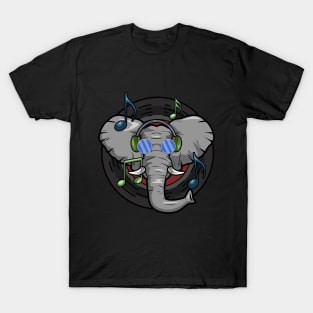 Funny elephant is listen music T-Shirt